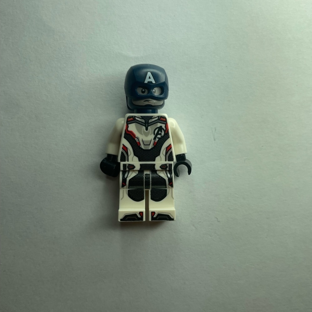 LEGO Super Heroes Minifigure Captain America White Jumpsuit (Genuine)